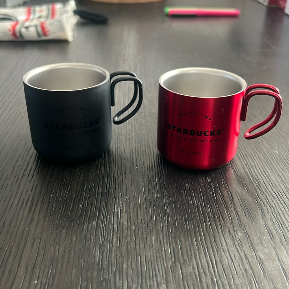 Starbucks’s espresso mugs